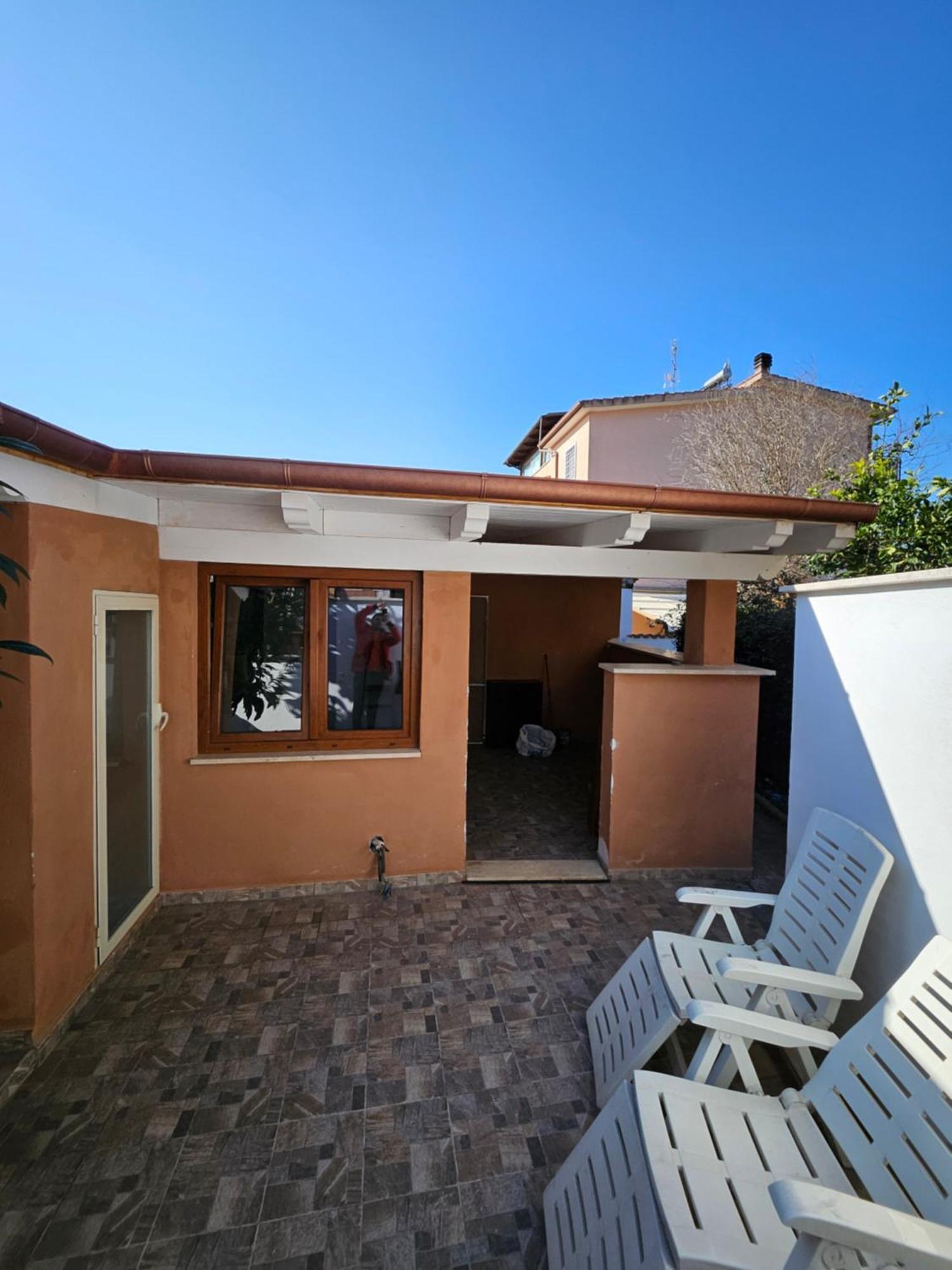 Casa Vacanze Dragona 15 Min Fco 10 Min Ostia Acilia Habitación foto